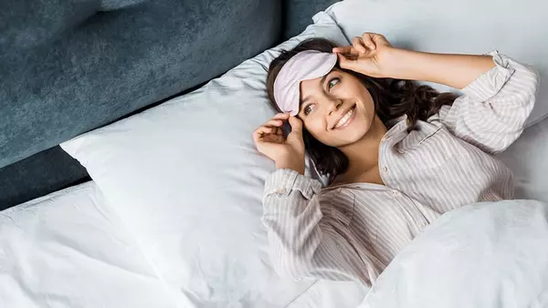 Эти позы во время сна свидетельствуют о стрессе: есть ли среди них ваша?