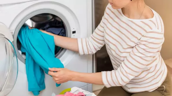 Вещи потеряли цвет после стирки? Вот 10 ошибок, которых надо избегать