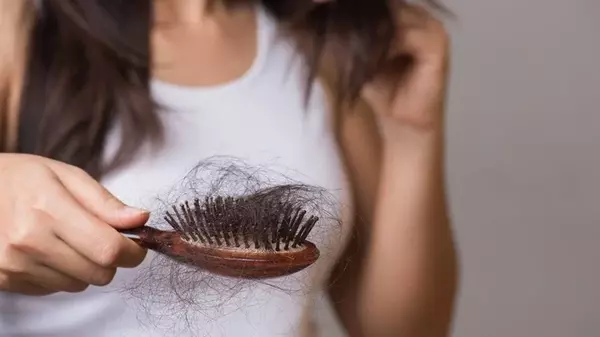 Названа самая популярная ягода, которая является естественным спасителем от выпадения волос