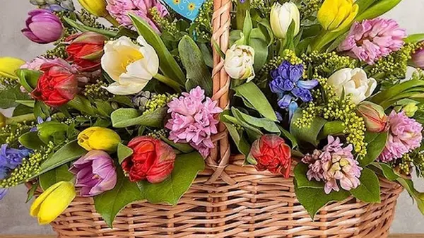 Как сделать идеальную цветочную корзину: советы садовницы для интересного подарка