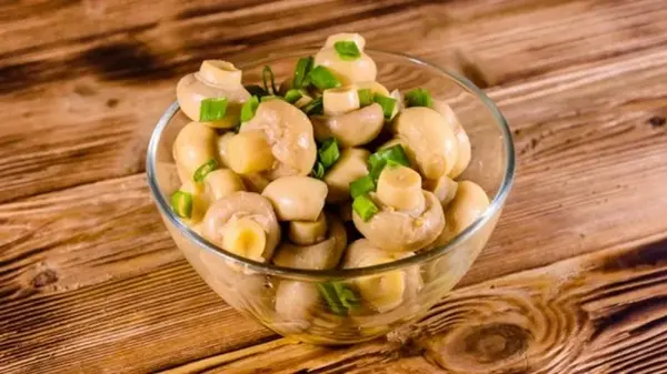 Как замариновать грибы: простой рецепт