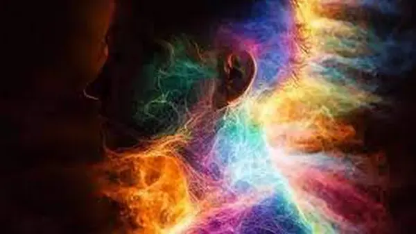 Март — фиолетовый, август — красный: какой цвет вашей ауры по месяцу рождения