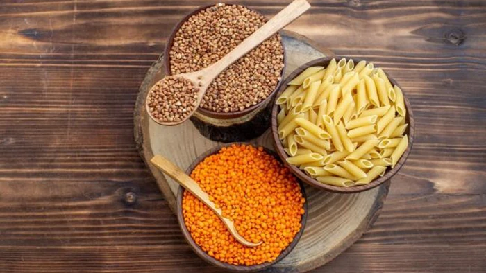 Что лучше есть при похудении — гречку или макароны?