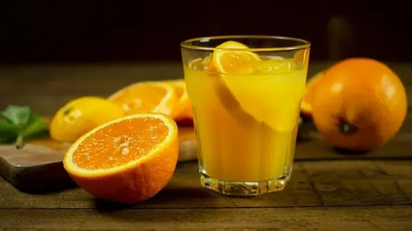 Зачем добавлять к фруктовому соку оливковое масло: диетологи ошеломили интересным лайфхаком