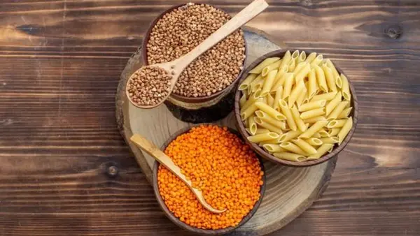 Что лучше есть при похудении — гречку или макароны?