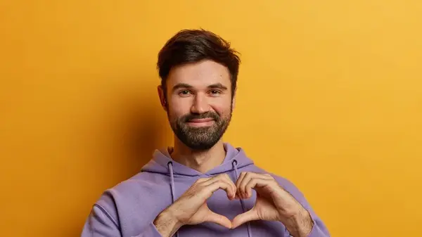 Будут изменять в любом случае: мужчины этих знаков не умеют сохранять верность