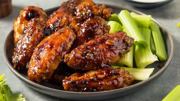 Куриные крылышки, запеченные в соусе терияки: необычный рецепт