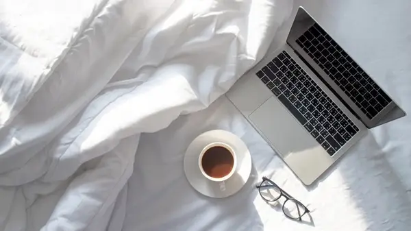 Работа — одна из причин вашего беспокойного сна или бессонницы