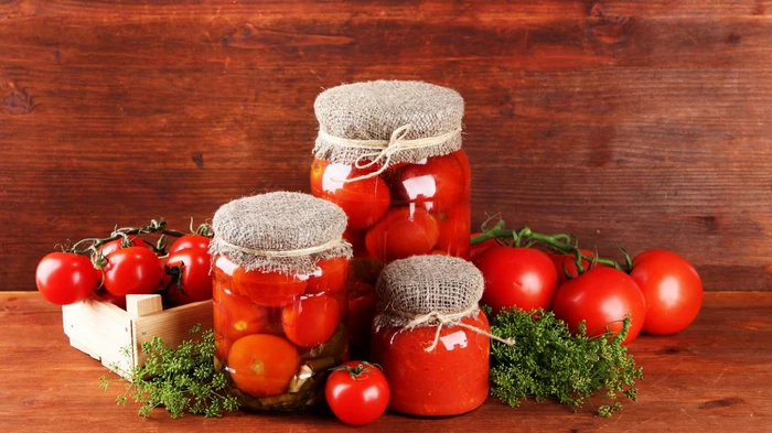 Маринованные помидоры на зиму: рецепт