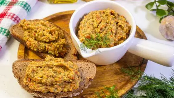 Нежная кабачковая намазка с плавленым сыром: как готовить, чтобы ели даже дети