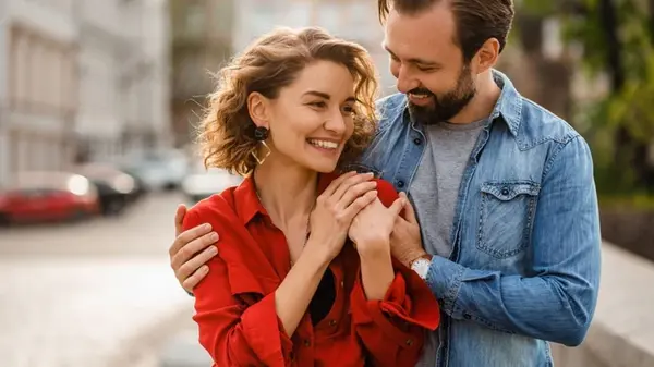 Судьбоносные знакомства: эти знаки зодиака встретят свою родственную душу в августе 2025