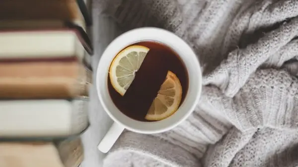 Чтобы не выбрасывать любимые чашки: как вымыть чайный налет