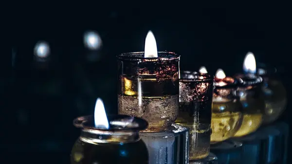 Как сделать домашние масляные свечи