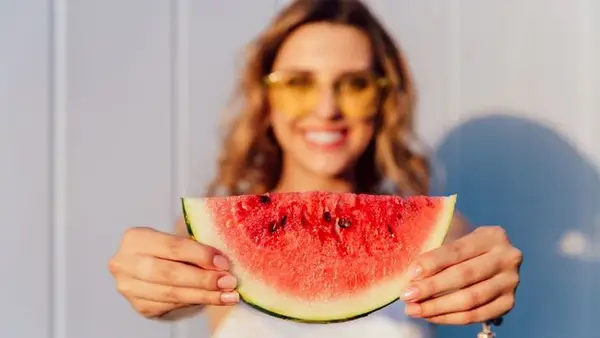 Способствует похудению и защищает сердце: назван лучший летний перекус