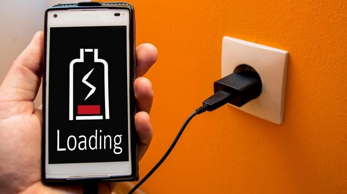 Почему смартфон разряжается ночью и как это остановить