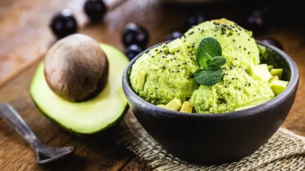 Как сделать мороженое из авокадо и банана: советы фуд-блогера