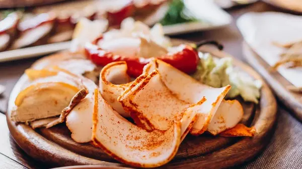 Как засолить сало по-украински в банке: рецепт