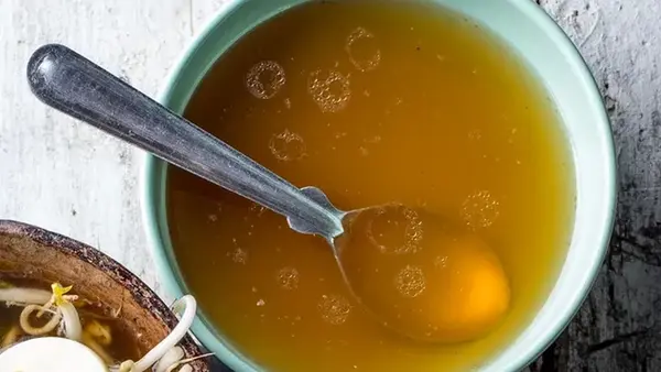 Назван худший овощ для бульона, но многие хозяйки все же кладут его в блюдо