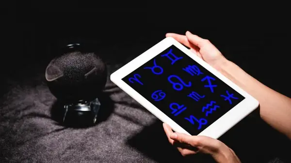 Жизнь трех знаков Зодиака перевернется с ног на голову: что и когда их ждет