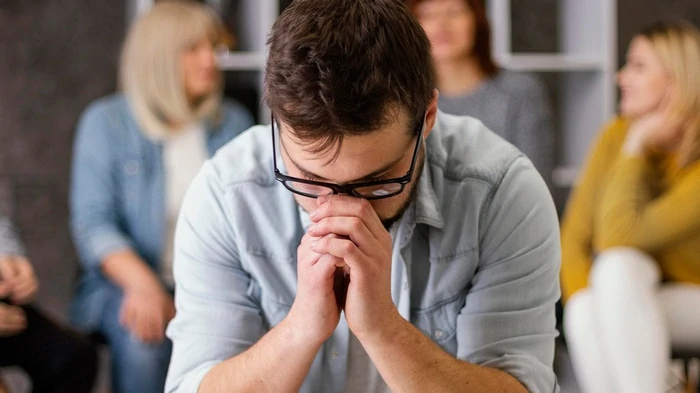 11 признаков в доме, которые могут свидетельствовать о скрытых проблемах человека