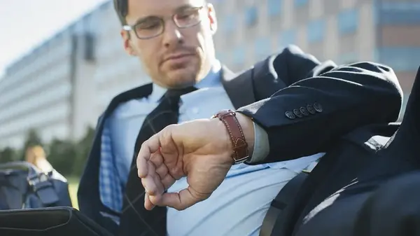 Три знака Зодиака, которым повезет на работе осенью 2025 года