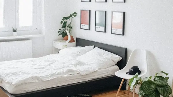 Держите эти 4 вещи подальше от спальни — они могут испортить атмосферу и даже повлиять на отношения