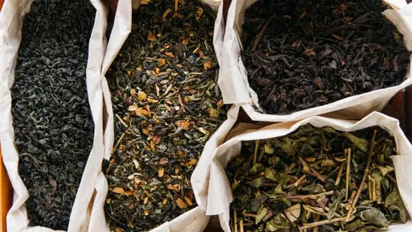 Чай может испортиться: 4 признака, которые должны насторожить