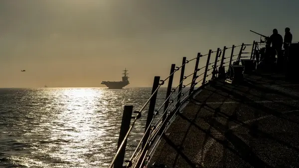 Почему американские авианосцы почти невозможно потопить