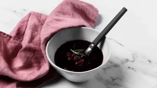 Вкусный виноградный соус, который подойдет к любому блюду: легкий рецепт