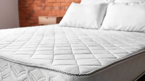 Якісні ортопедичні матраци: особливості та важливість