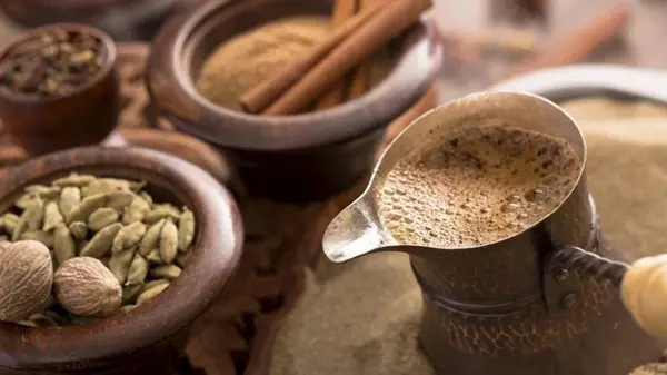 Лучшая специя к кофе: гастроэнтеролог добавляет ее каждый день для здоровья и вкуса