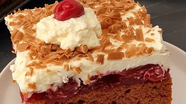 Вишневый торт «Черный лес»: рецепт вкусного десерта