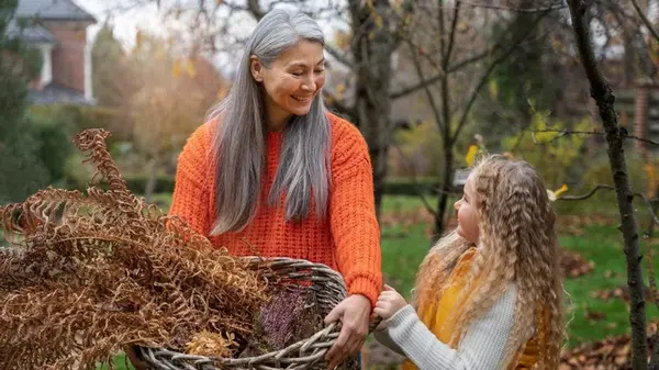 Какие работы нельзя проводить в саду осенью: потратите время зря и навредите растениям