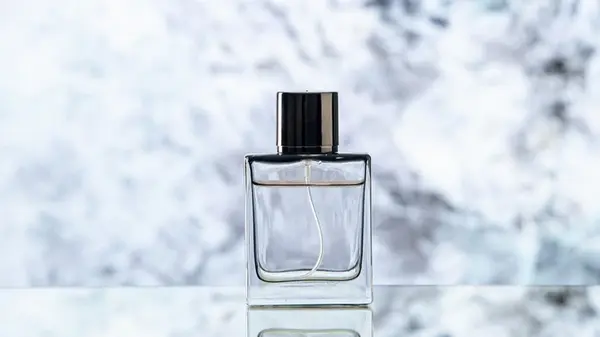 Какие духи старят сильнее, чем морщины: ТОП-6 ароматов, от которых стоит избавиться