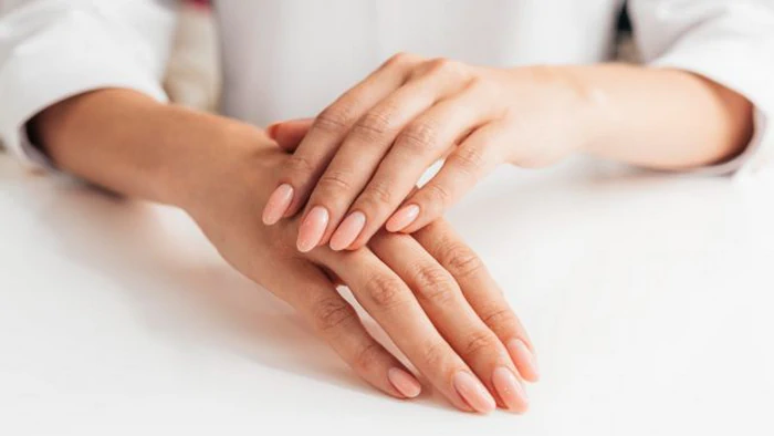 Перерыв между маникюрами — миф или необходимость?