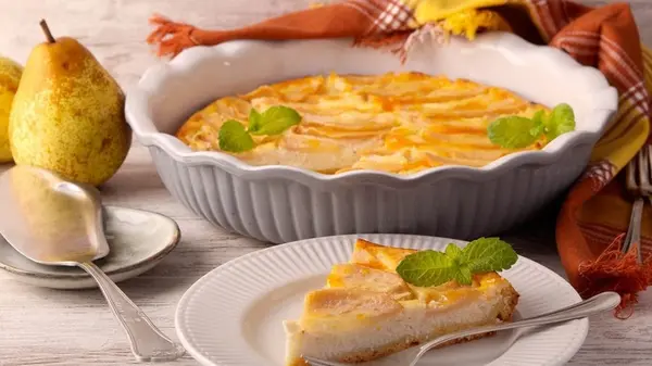 Пирог с грушей и творогом: очень простой рецепт