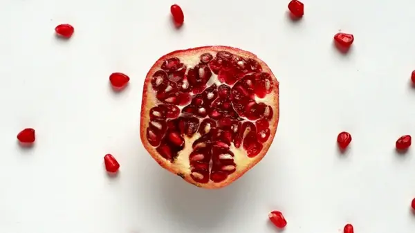 Гранат: как этот фрукт и его сок укрепляют ваше здоровье