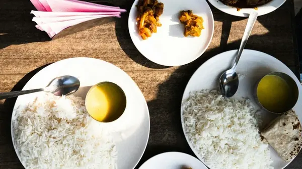 Идеально рассыпчатый рис за минуту: восточная хитрость, которая изменит вашу кухню