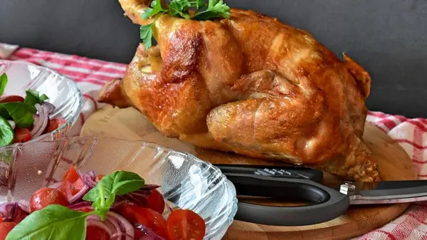 Незабываемый вкус: эксперты раскрыли секретный ингредиент, который сделает курицу сочной