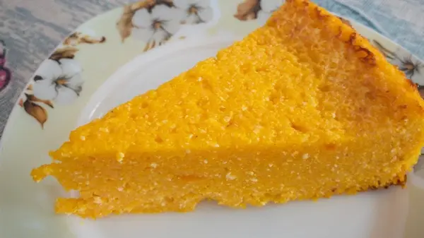 Тыквенный пирог на кефире с манкой: рецепт яркого осеннего блюда