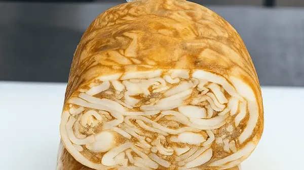 Колбаса из сала: рецепт украинского деликатеса, который удивит даже гурмана