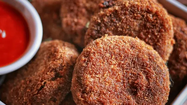 Секрет сочных котлет без брызг масла вокруг: простая хитрость для идеальной прожарки