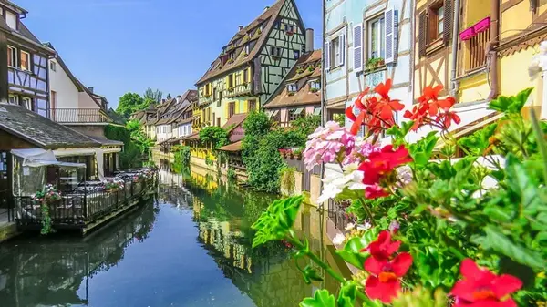 Очаровательное место: эксперт по путешествиям назвала недооценённый средневековый город