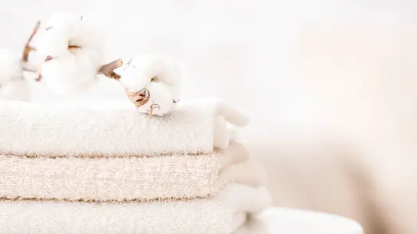 Как стирать полотенца, чтобы они были мягкие и поглощали влагу: эксперты назвали один метод