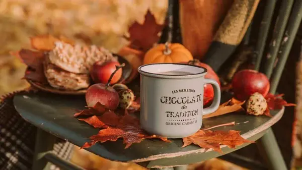 Топ-8 осенних напитков, которые полезнее тыквенного латте со специями