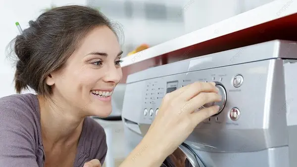 Одежда в квартире высохнет быстрее, если во время стирки нажать эту кнопку: где она находится