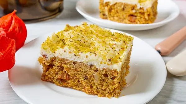 Пряный тыквенный пирог с нотками латте: осенний рецепт уютной выпечки