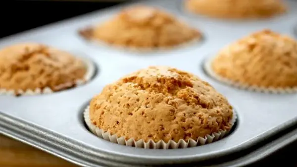Кукурузно-яблочные маффины: рецепт ароматной выпечки