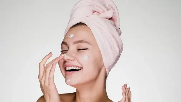 Как правильно наносить японский крем для лица, чтобы получить максимальный эффект и сохранить молодость