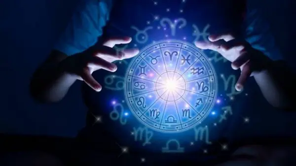 Три знака Зодиака ждет звездный поворот в отношениях: одиночество уходит